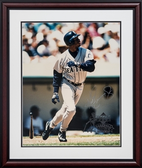 Ken Griffey Signed 16x20 Classic Shot Photo In 23x26 Framed Display (LE 45/100) (UDA)